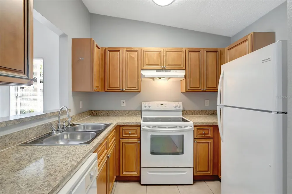 1212 COOLMONT DRIVE Brandon, FL 33511