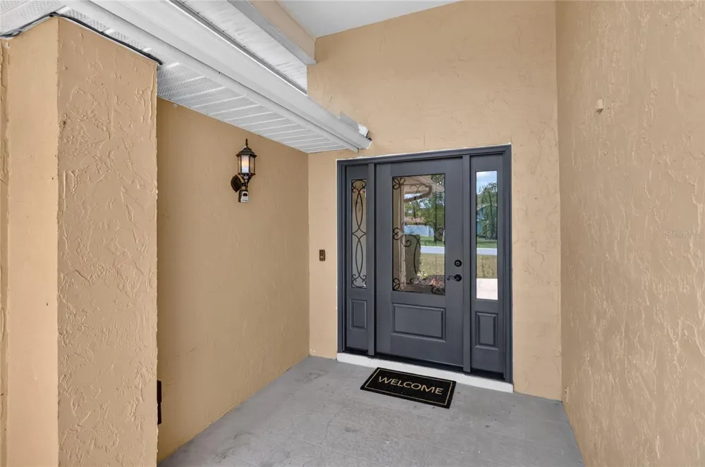 1202 VALENCIA LANE Auburndale, FL 33823