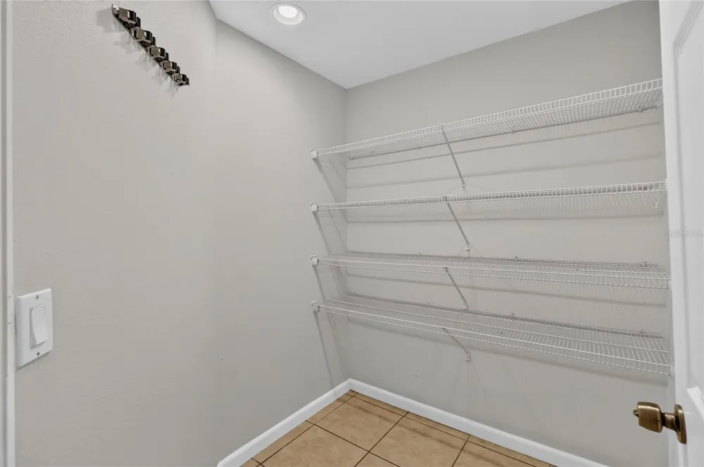 1202 VALENCIA LANE Auburndale, FL 33823