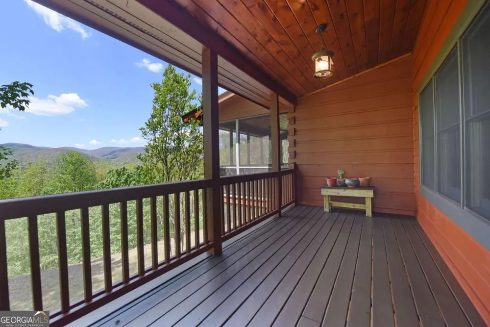 327 Prospectors PASS Ellijay, GA 30536