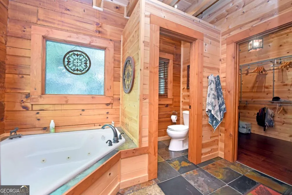 327 Prospectors PASS Ellijay, GA 30536