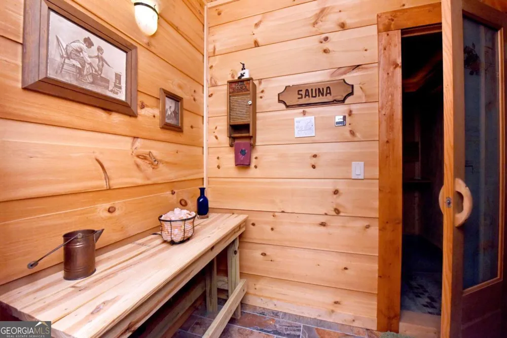 327 Prospectors PASS Ellijay, GA 30536