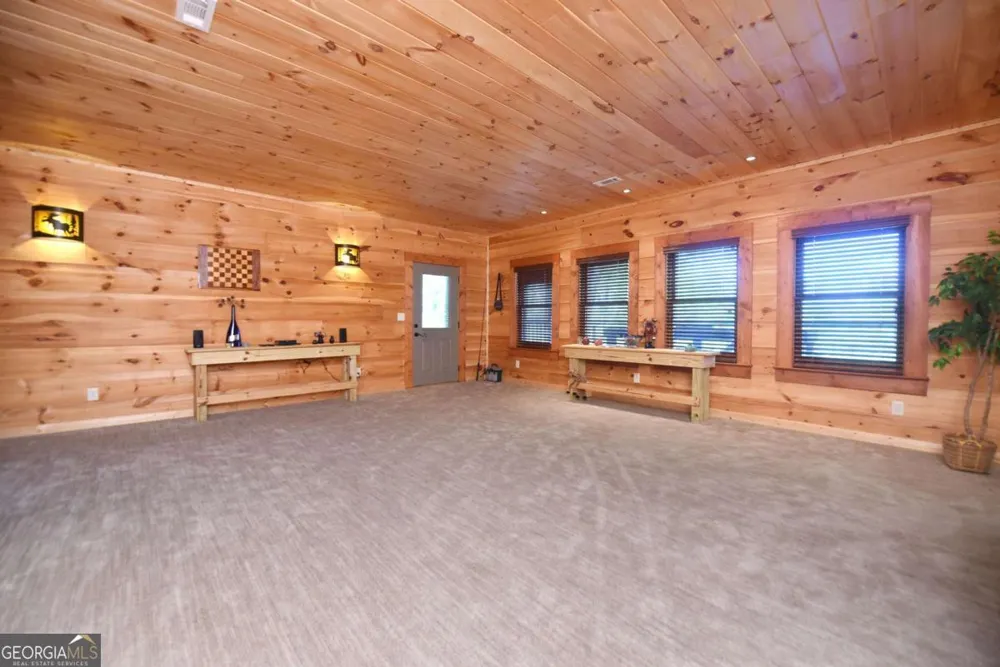 327 Prospectors PASS Ellijay, GA 30536