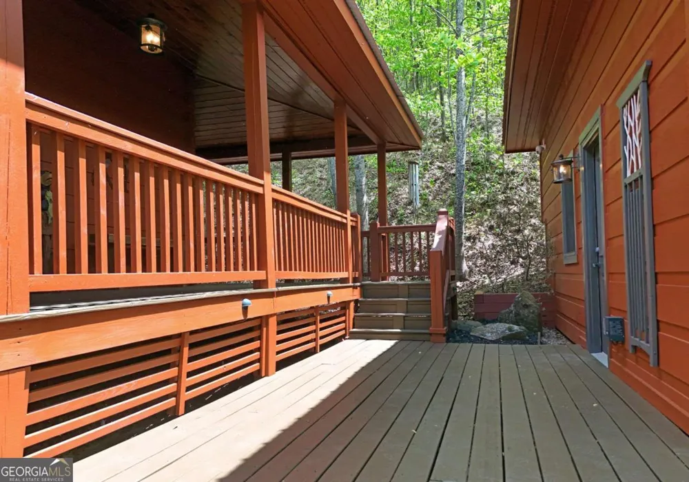 327 Prospectors PASS Ellijay, GA 30536