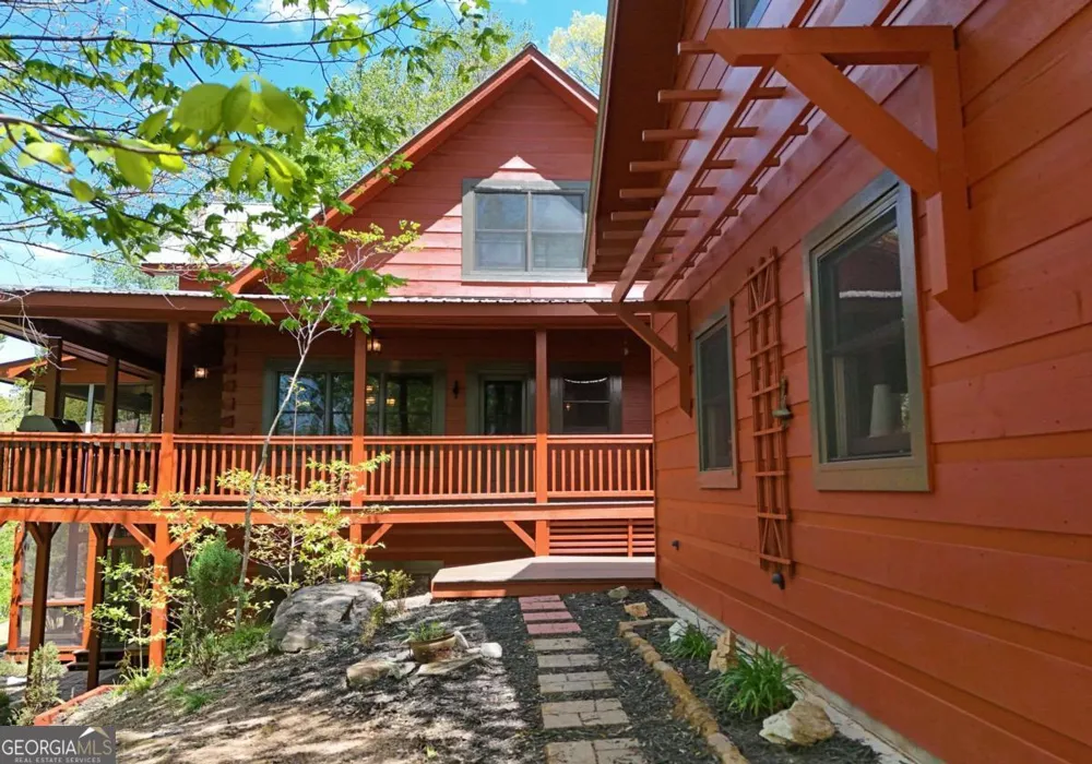 327 Prospectors PASS Ellijay, GA 30536