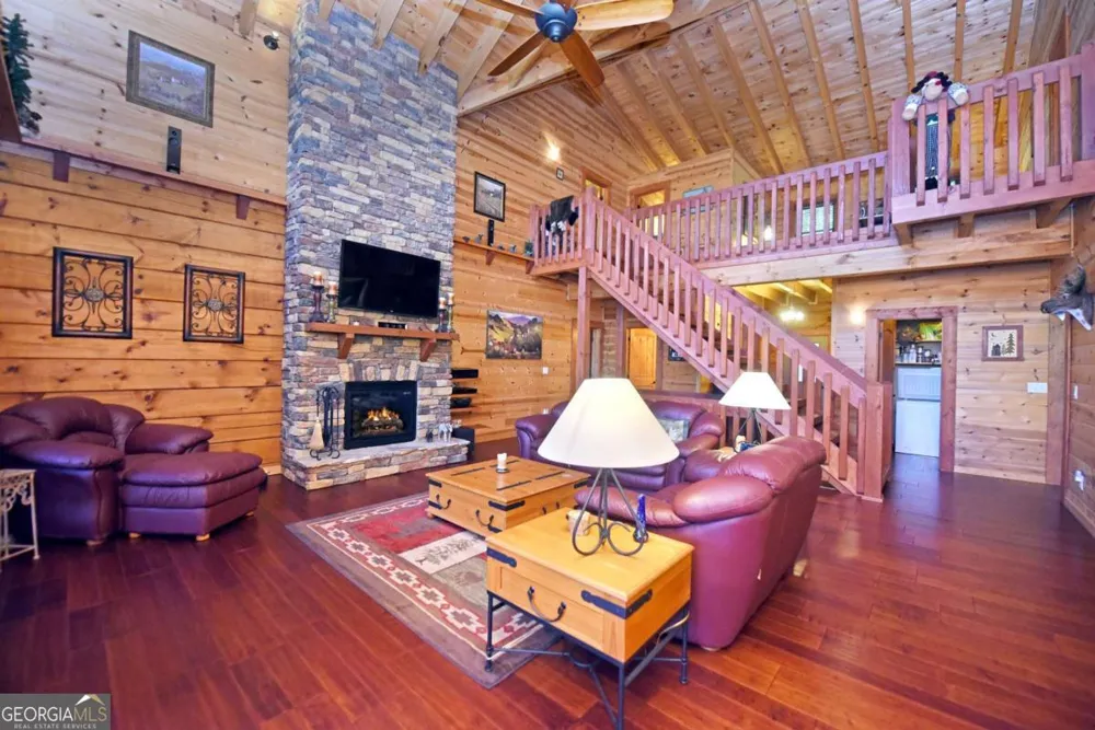 327 Prospectors PASS Ellijay, GA 30536