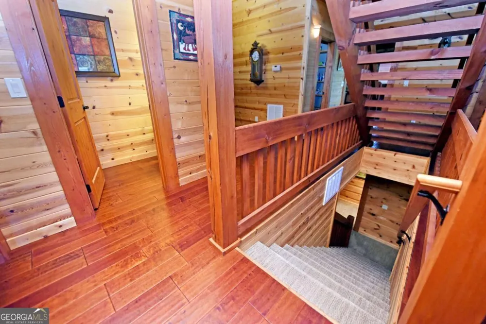 327 Prospectors PASS Ellijay, GA 30536