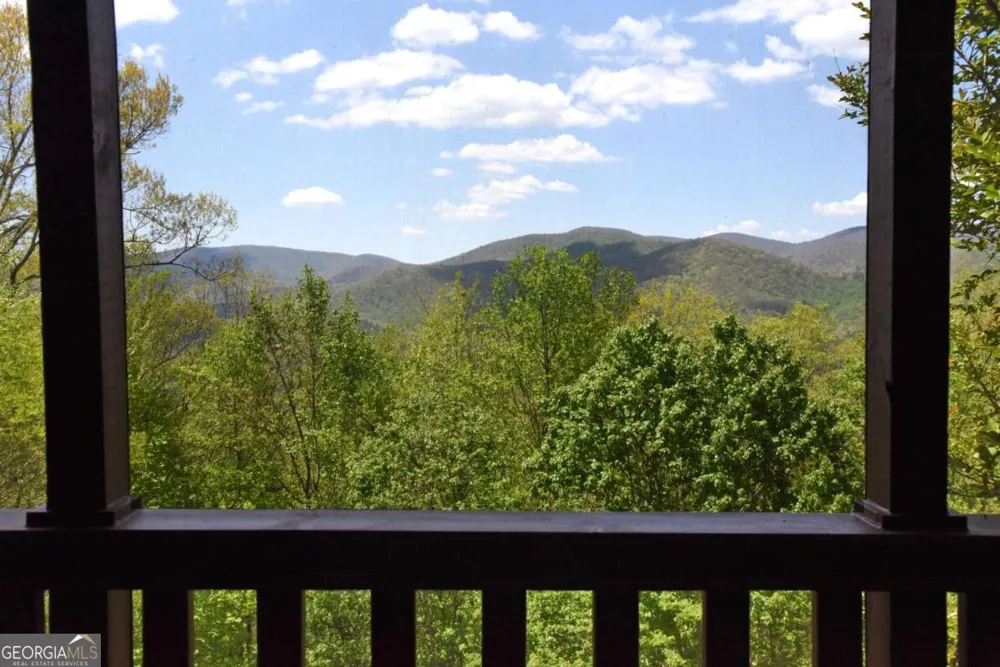 327 Prospectors PASS Ellijay, GA 30536