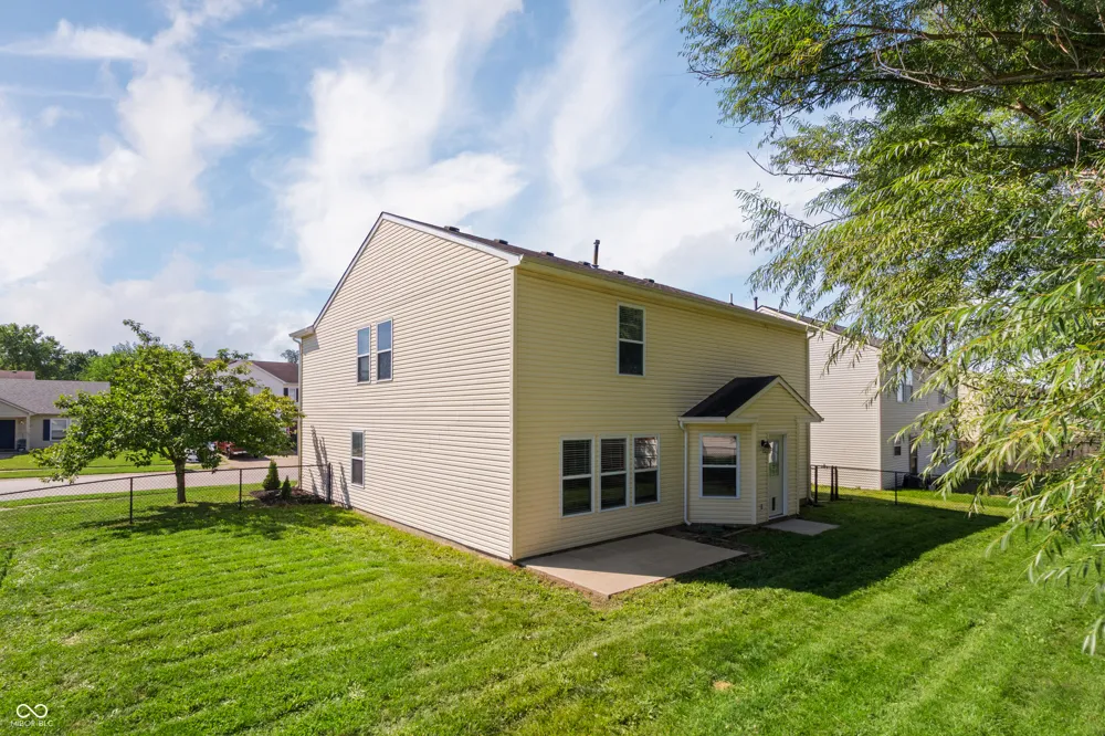 2272 Westmere Drive Plainfield, IN 46168