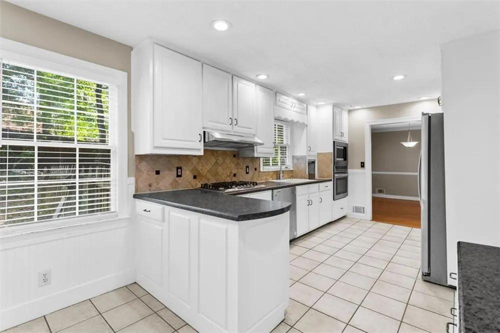 3722 Southgate Drive SW Lilburn, GA 30047