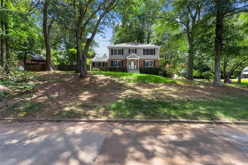 3722 Southgate Drive SW Lilburn, GA 30047