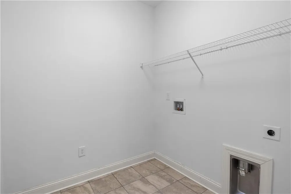 321 Cottonwood Circle Peachtree City, GA 30269