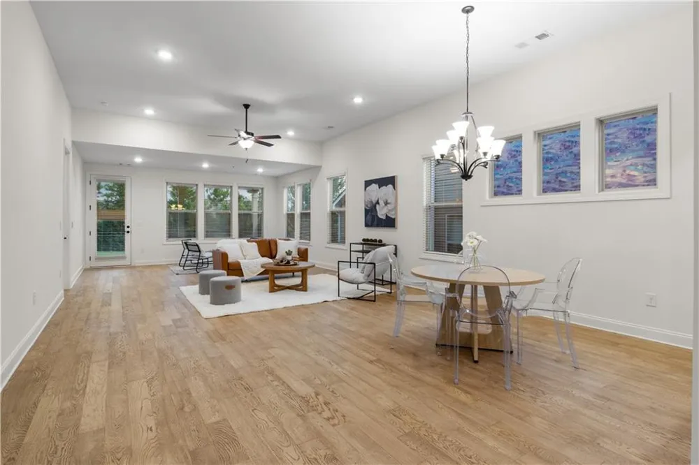 321 Cottonwood Circle Peachtree City, GA 30269