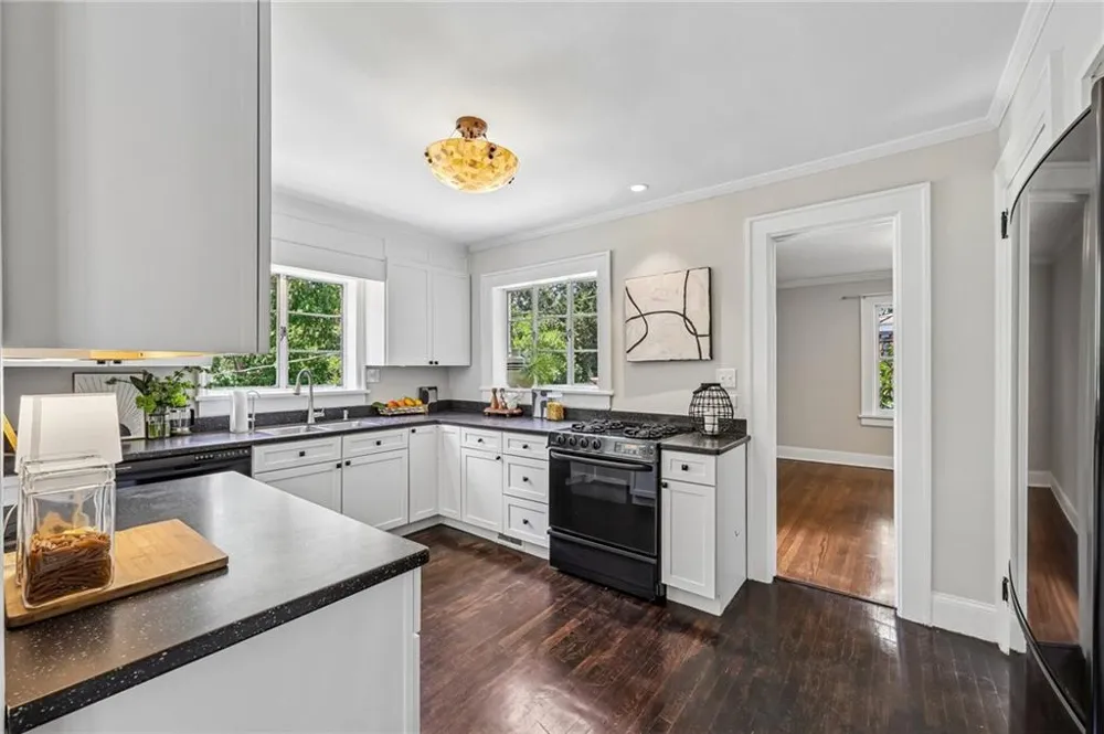13 Kensington Road Avondale Estates, GA 30002