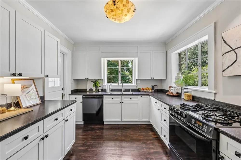 13 Kensington Road Avondale Estates, GA 30002