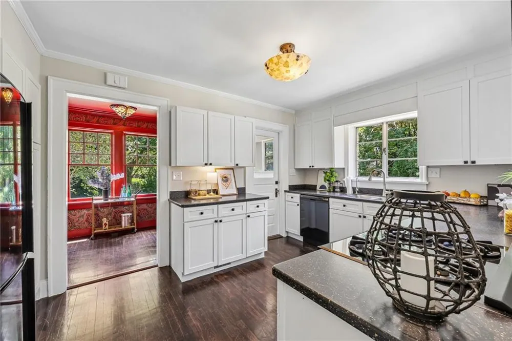 13 Kensington Road Avondale Estates, GA 30002