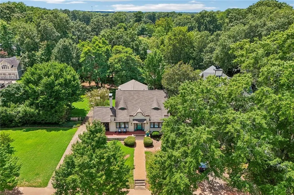 13 Kensington Road Avondale Estates, GA 30002