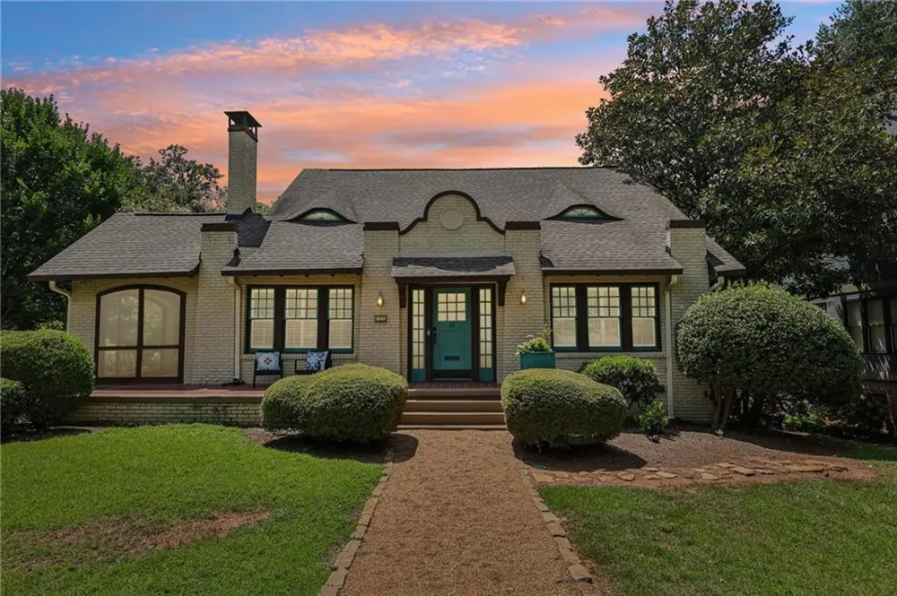 13 Kensington Road Avondale Estates, GA 30002