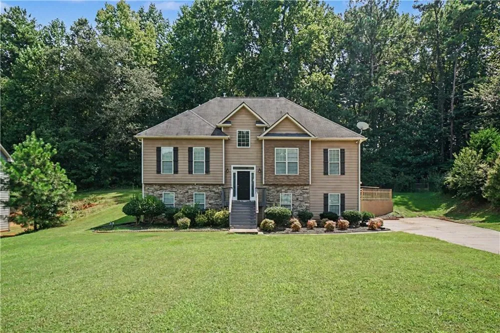 60 Ashley Pointe Drive Hiram, GA 30141