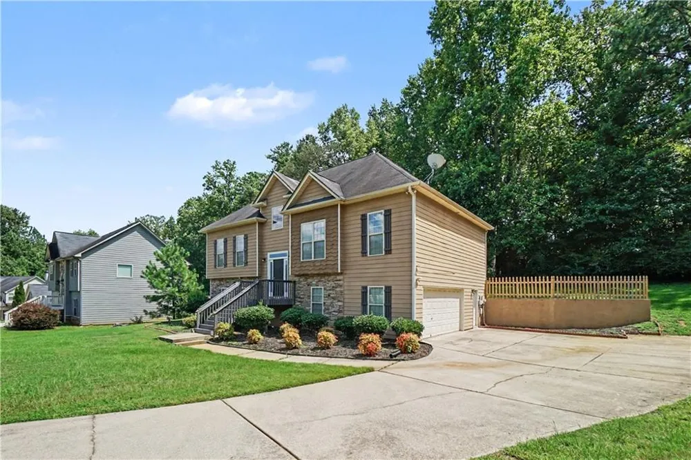 60 Ashley Pointe Drive Hiram, GA 30141
