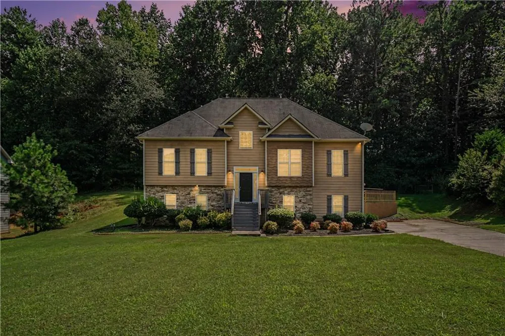 60 Ashley Pointe Drive Hiram, GA 30141