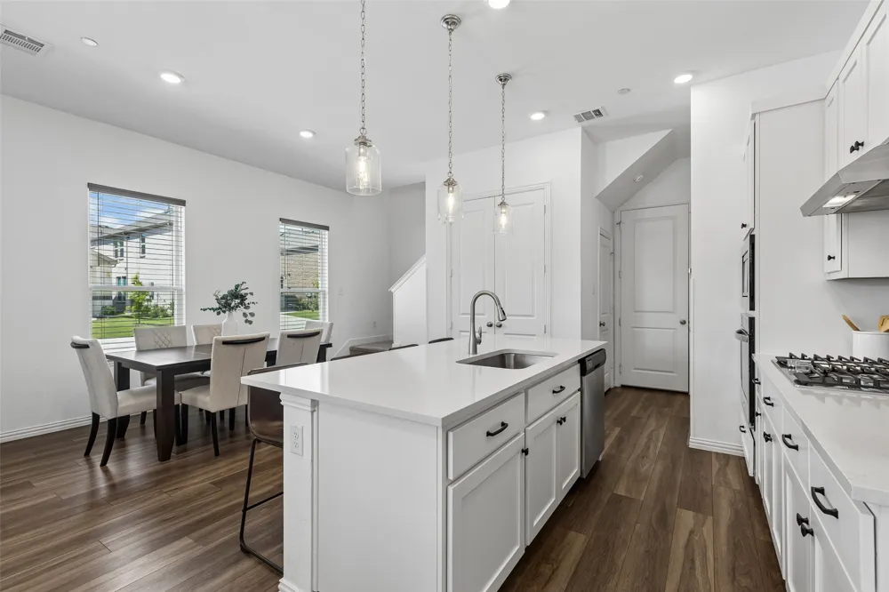 9901 Schramm Street Irving, TX 75063