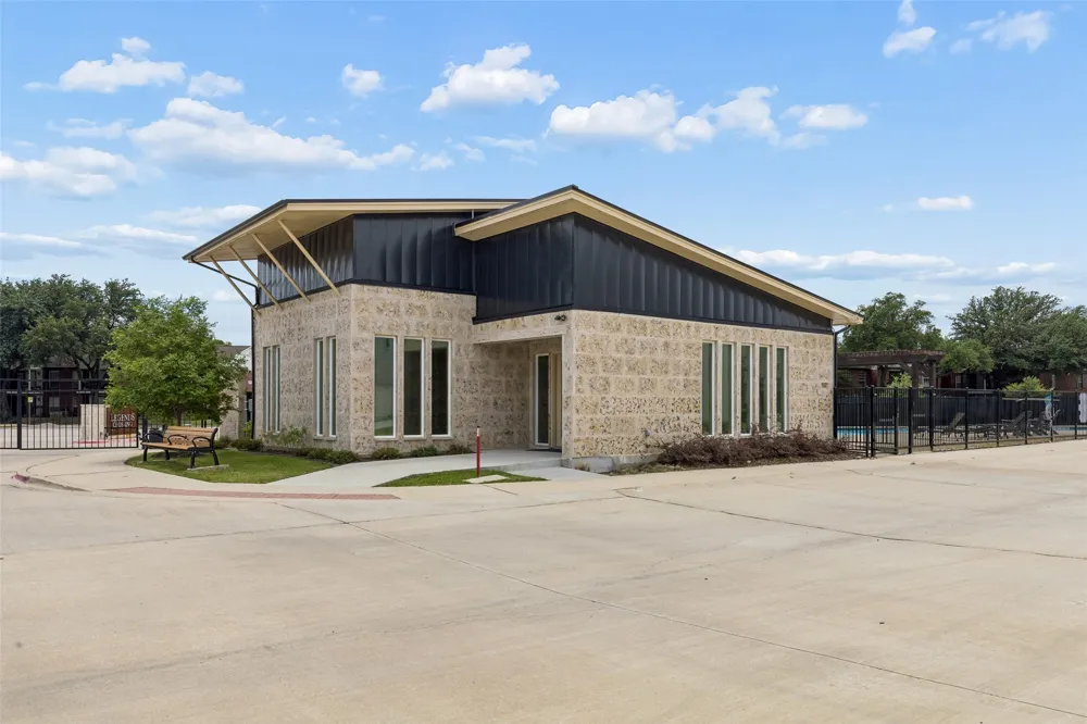 9901 Schramm Street Irving, TX 75063