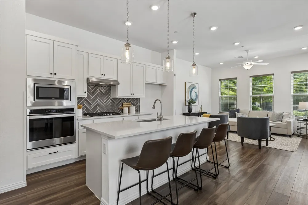 9901 Schramm Street Irving, TX 75063