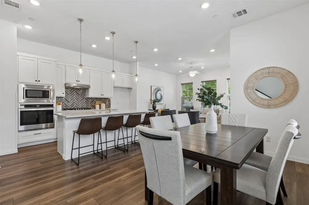 9901 Schramm Street Irving, TX 75063