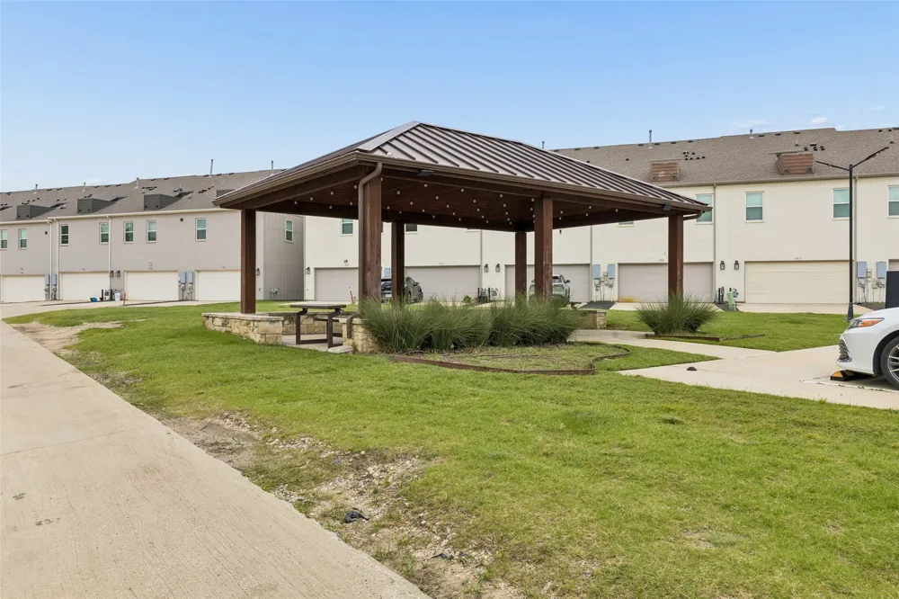 9901 Schramm Street Irving, TX 75063