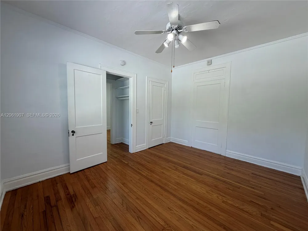 320 Mendoza Ave #6 Miami, FL 33134