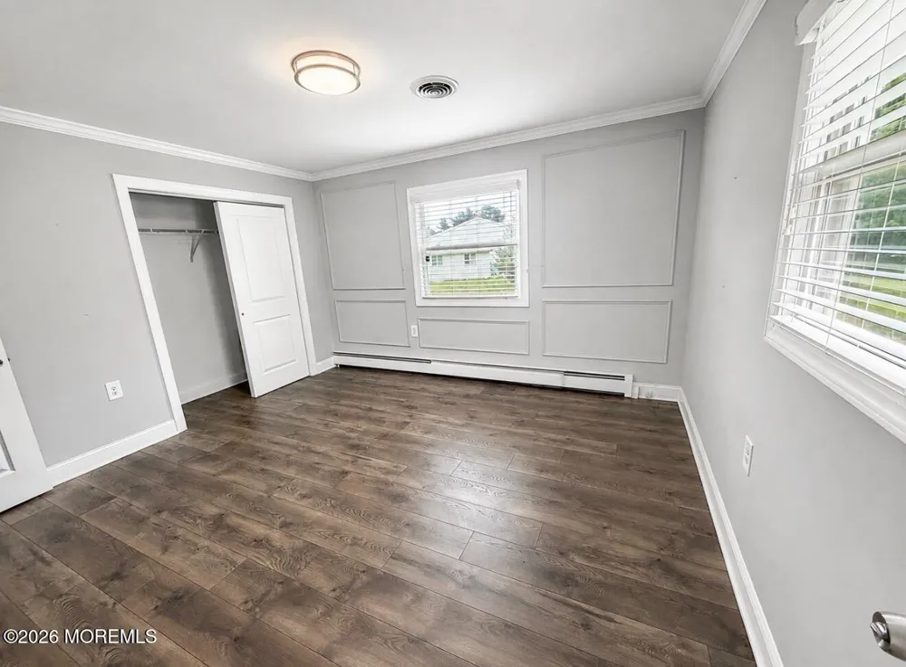 25 Vail Street Toms River, NJ 08757