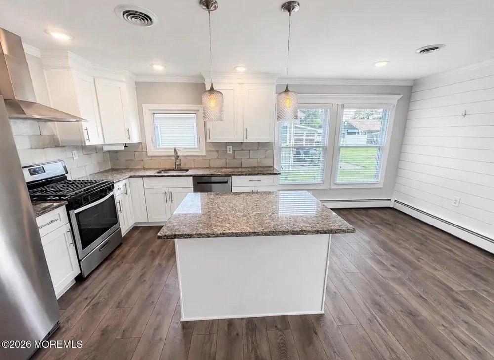 25 Vail Street Toms River, NJ 08757
