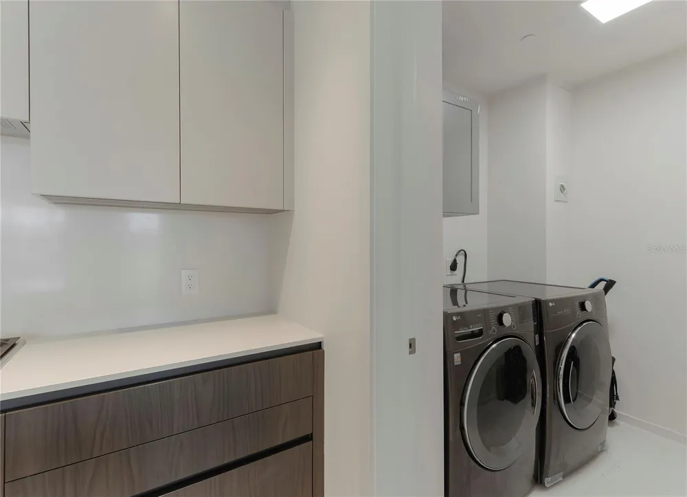 1020 SUNSET POINT ROAD #302 Clearwater, FL 33755