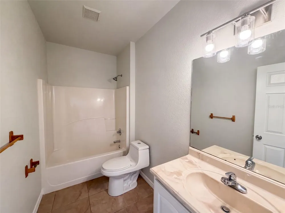 2925 LOWELL ROAD Avon Park, FL 33825