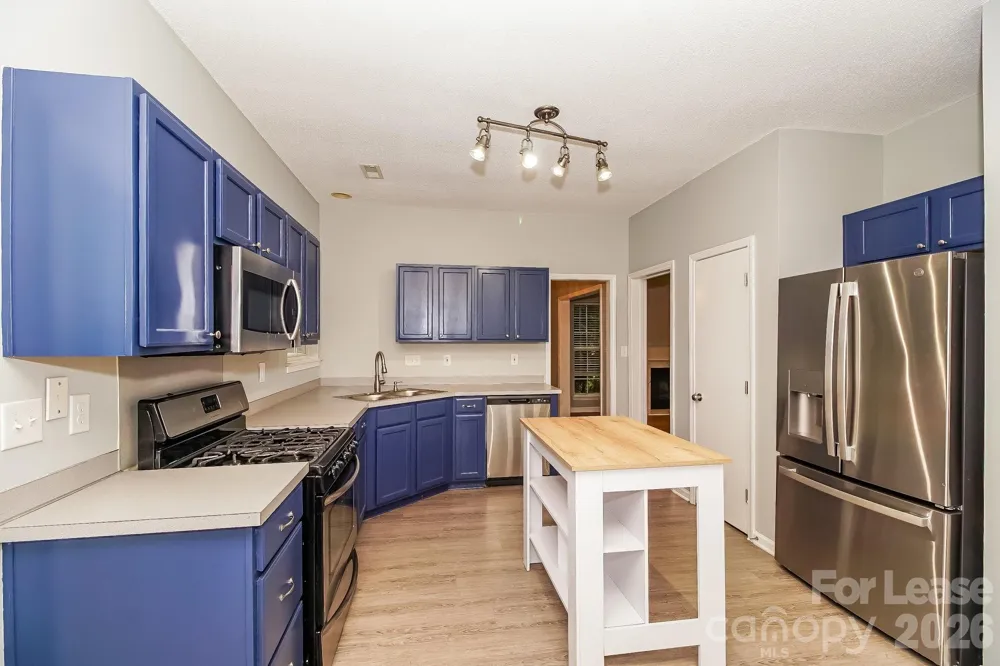 16125 Farmall Drive Huntersville, NC 28078
