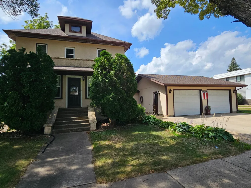 824 Adams Avenue Westbrook, MN 56183