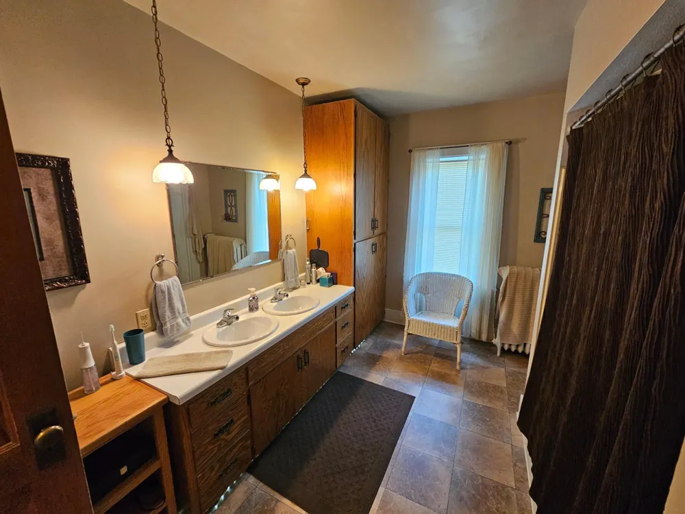 824 Adams Avenue Westbrook, MN 56183