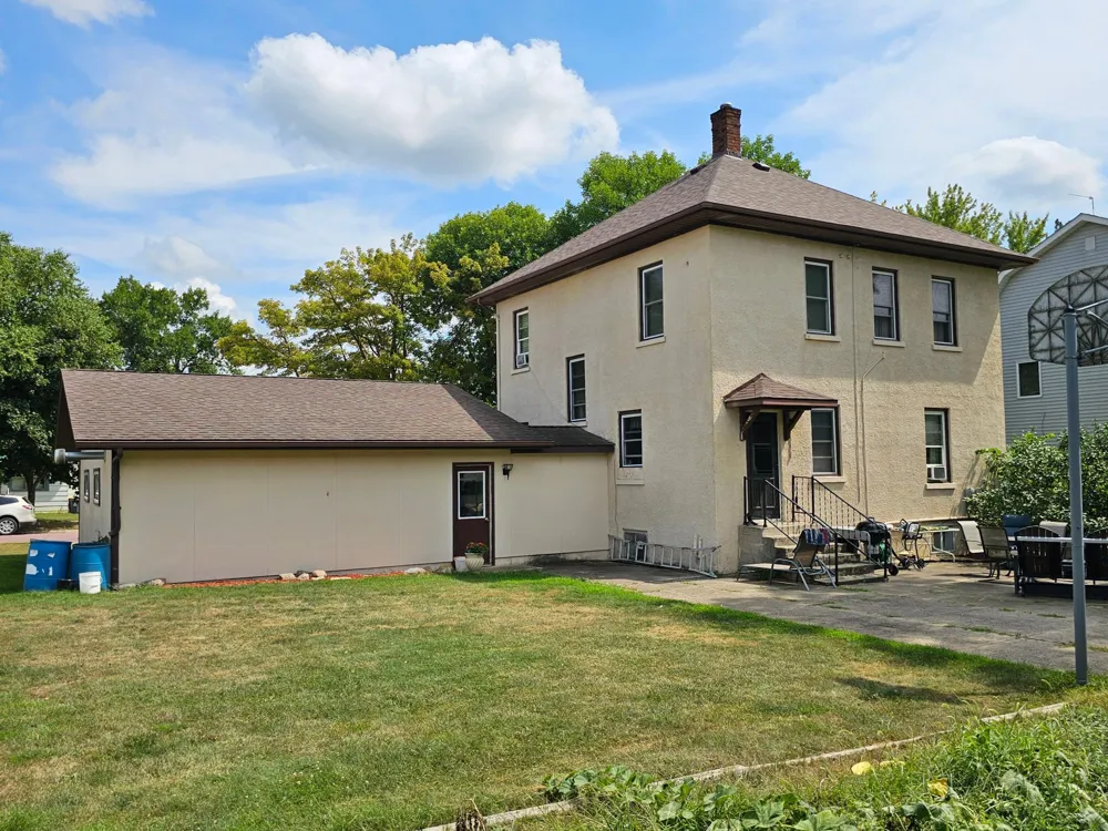 824 Adams Avenue Westbrook, MN 56183