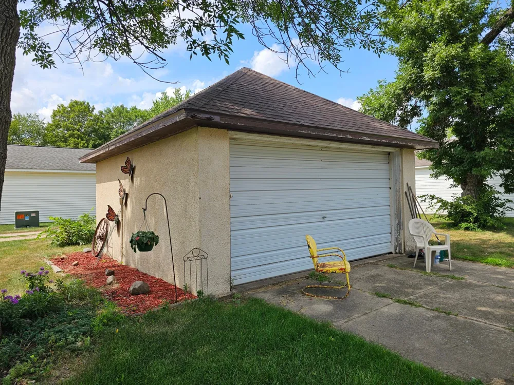 824 Adams Avenue Westbrook, MN 56183