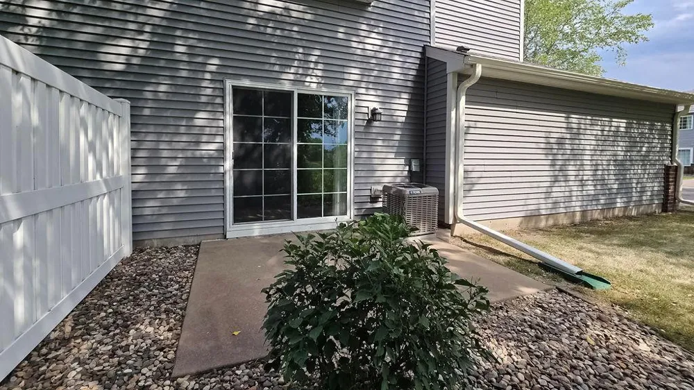2024 Gresham Avenue Oakdale, MN 55128