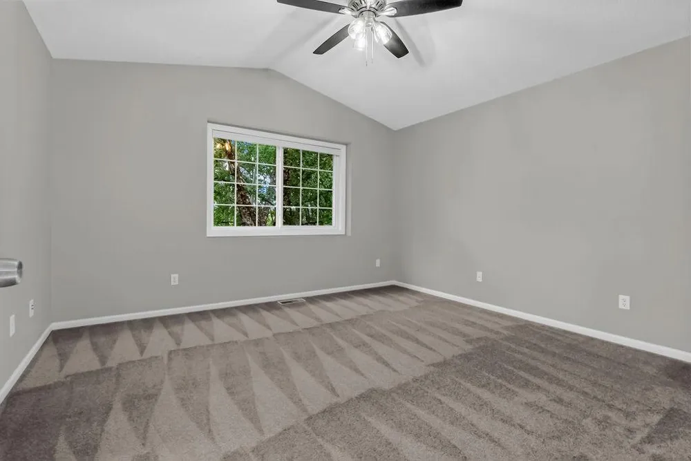 2024 Gresham Avenue Oakdale, MN 55128