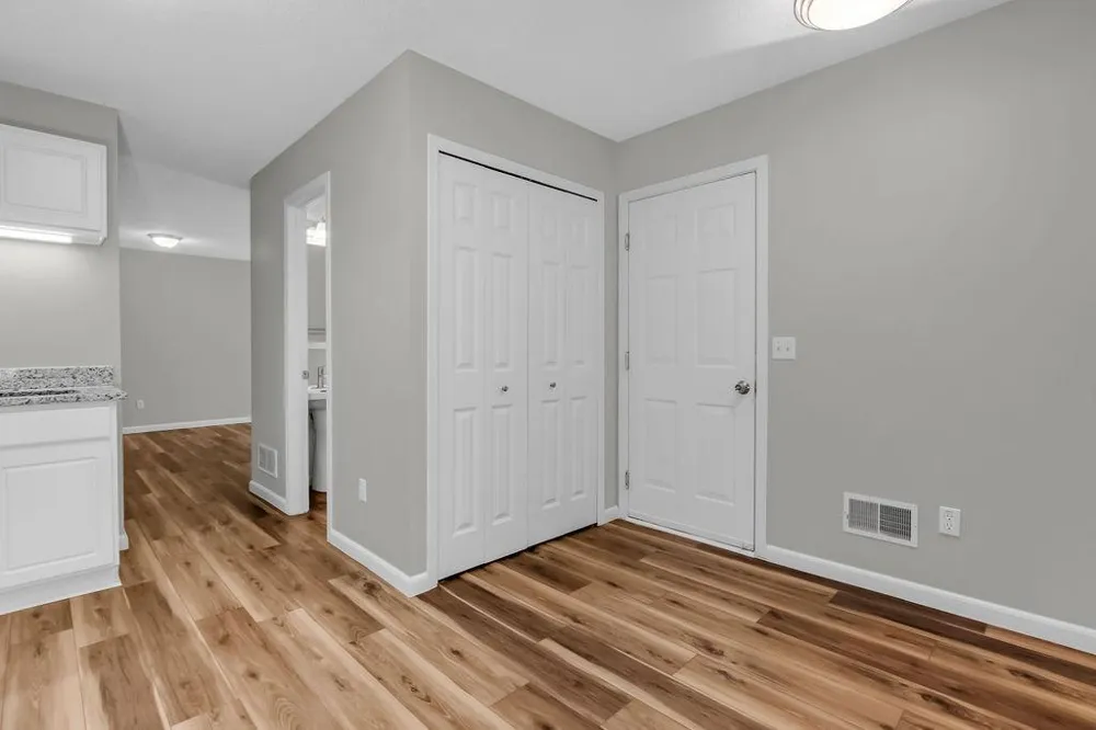 2024 Gresham Avenue Oakdale, MN 55128