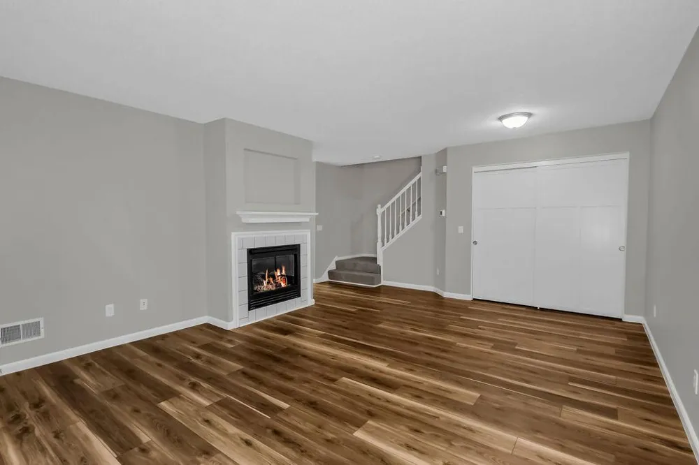2024 Gresham Avenue Oakdale, MN 55128