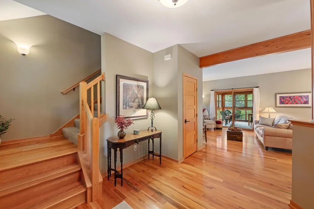 782 New Century Boulevard S Maplewood, MN 55119
