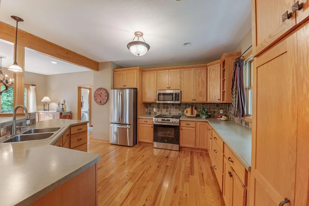 782 New Century Boulevard S Maplewood, MN 55119