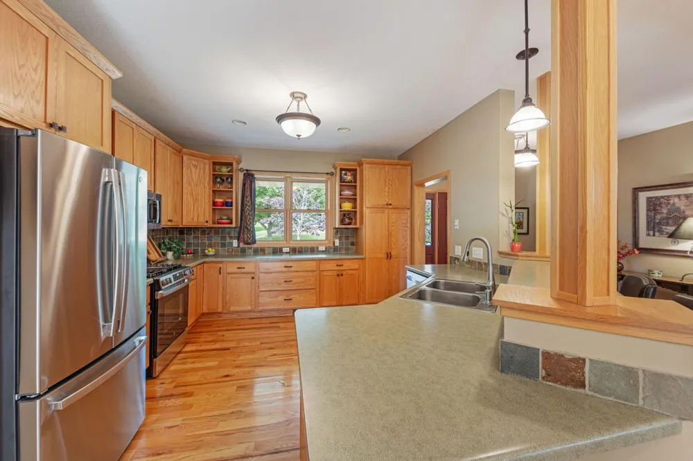 782 New Century Boulevard S Maplewood, MN 55119