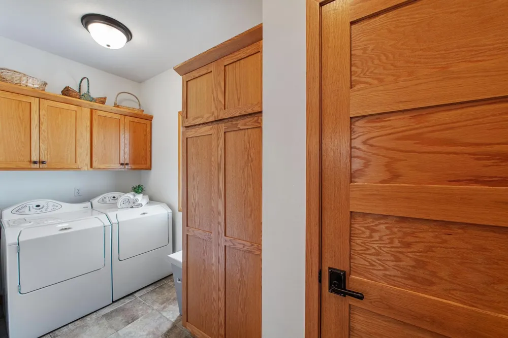 782 New Century Boulevard S Maplewood, MN 55119