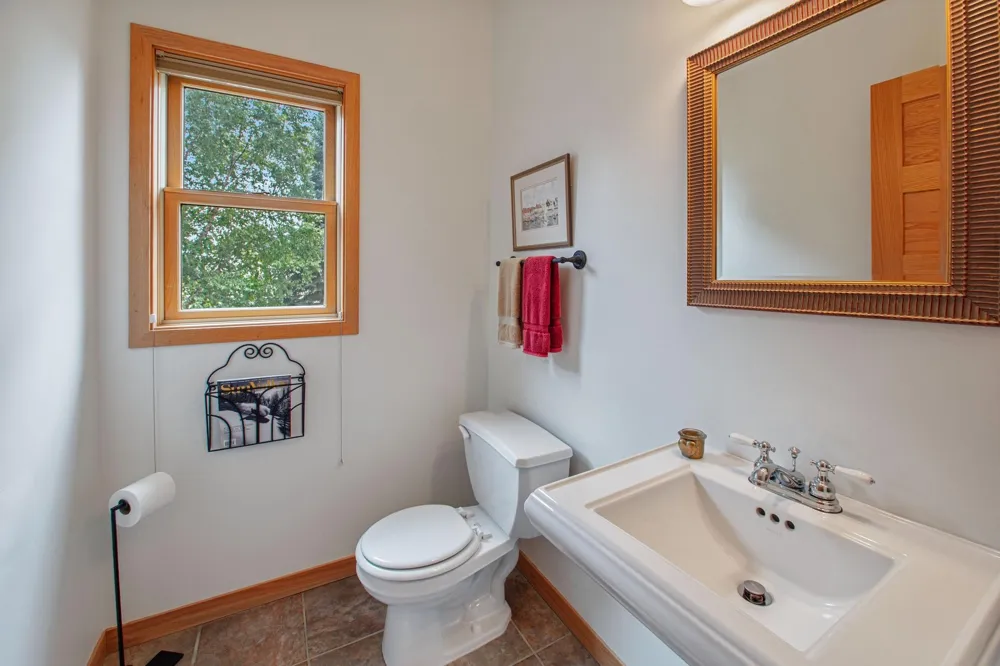 782 New Century Boulevard S Maplewood, MN 55119