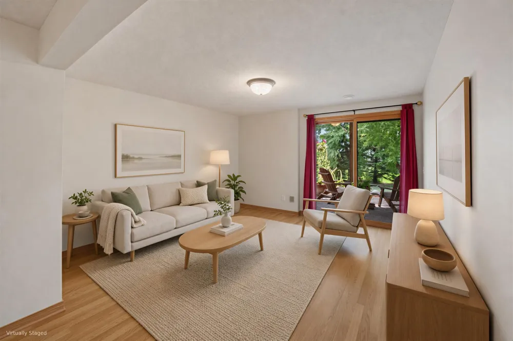 782 New Century Boulevard S Maplewood, MN 55119